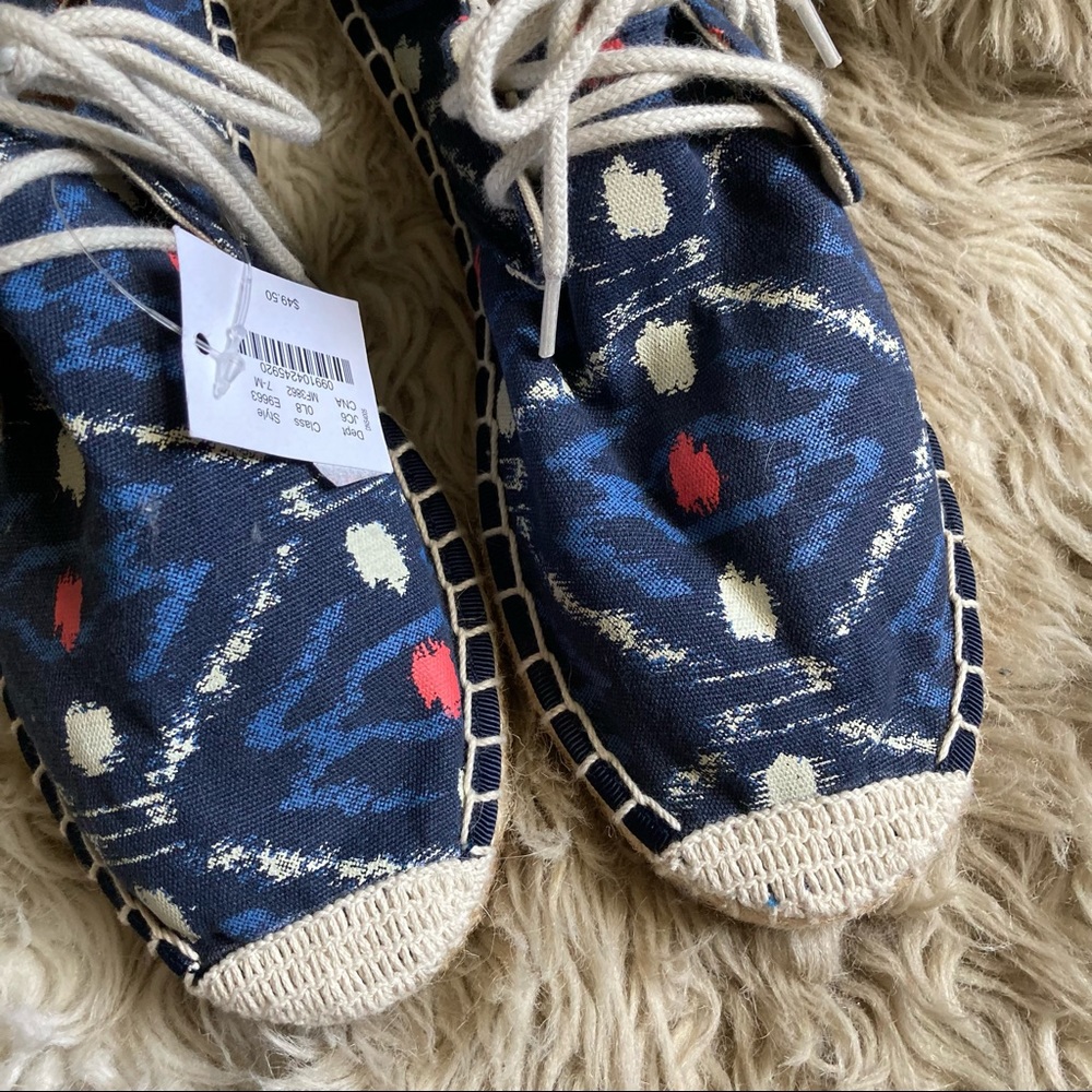 J. Crew blue ikat print espadrilles shoes women's 7 NWT - Picture 4 of 8